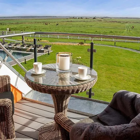 Luxus Ruegen Residenz Kubitzer Bodden 4* Rambin