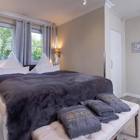 Luxus Ruegen Residenz Kubitzer Bodden 4* Rambin